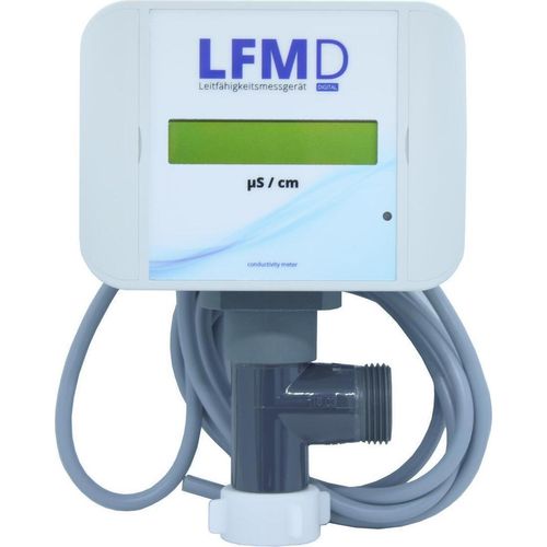 Digitales Leitwertmessgerät Leitfähigkeitsmessgerät Aquintos LFMD50-P mit potenzialfreiem Ausgang, LED Warnleuchte bei Grenzwertüberschreitung Messbereich von 0-2000µS/cm, Schaltpunkte 0-50µ/0-200µ/0-2000µ auf T-Stück montiert mit 3/4