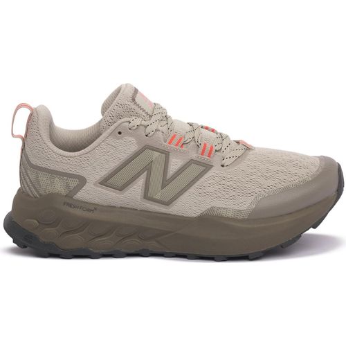 Schuhe New Balance WTGAROU2