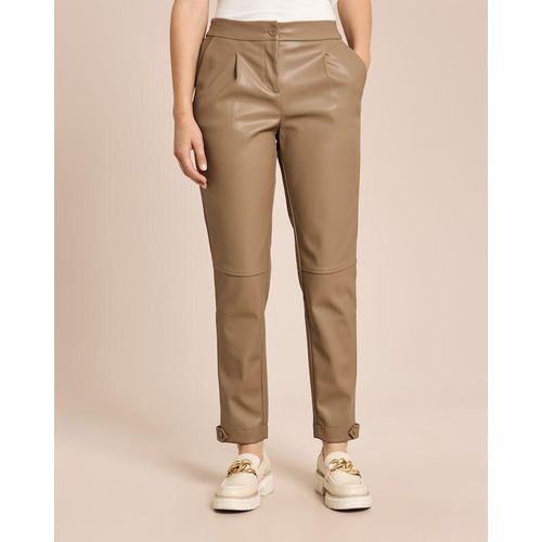 Hose mit Bein Detail