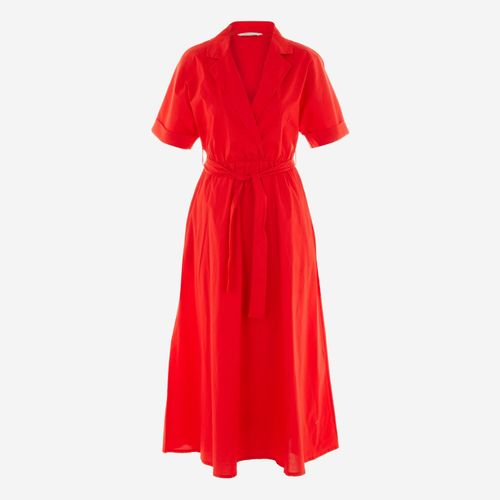 Rotes Midikleid mit V-Ausschnitt