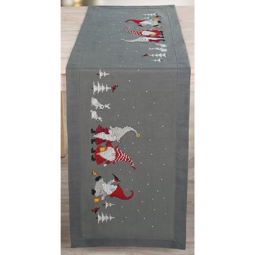 Stickmitteldecke "Wichtelwald"