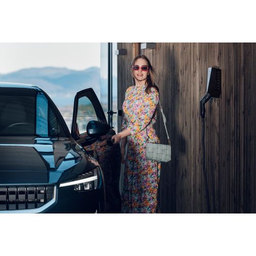 Easee Charge Up 22 kW - Typ 2 - Steckdose - Wallbox-10141 + 70105