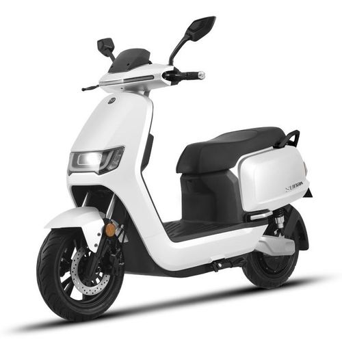 Elektroroller ROBO, 3000 Watt, Elektro-Roller, E-Roller mit Straßenzulassung, 45 km/h, herausnehmbarer Lithium-Akku, Weiß