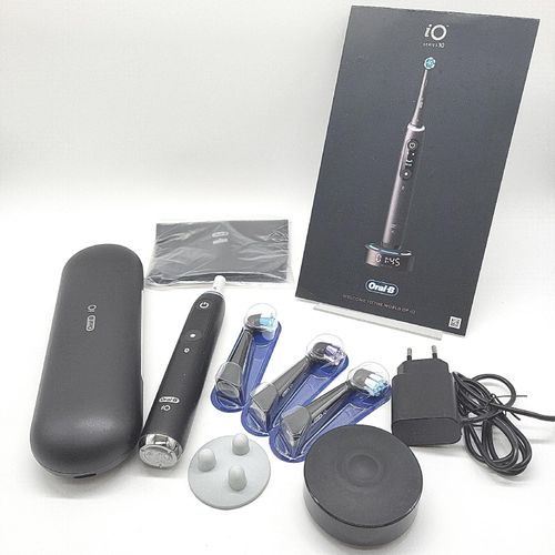 Oral-B iO Series 10 Plus Edition Elektrische Zahnbürste Black