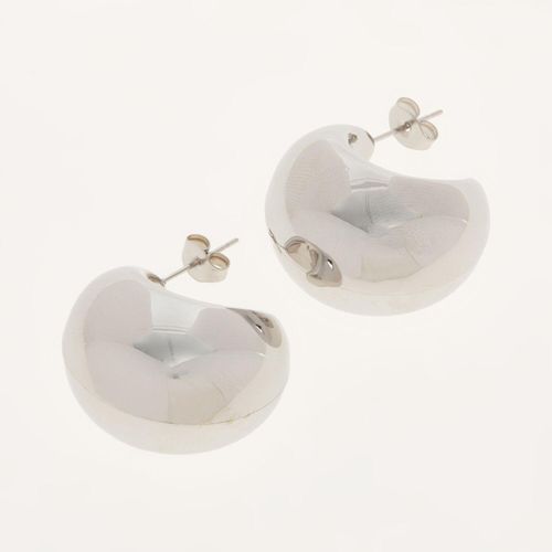 Silberfarbene Ohrstecker