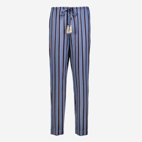 Blaue Hose mit Streifenmuster