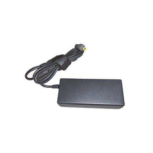 CoreParts Strom Adapter