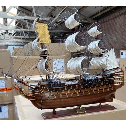 Casa Padrino Luxus Flaggschiff HMS Victory Braun 97 x 29 x H. 83 cm - Handgefertigtes Britisches Deko Schiff - Holzschiff - Segelschiff - Kriegsschiff - Luxus Deko Accessoires
