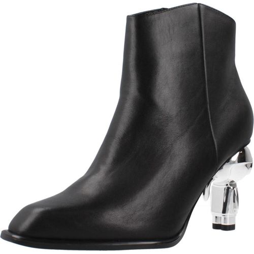 KARL LAGERFELD HEEL SHORT ZIP BOOT Schwarz