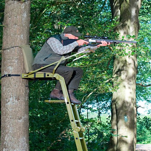 Askari Baumsitz Waschbär, 300 cm hoch, 100 kg Tragkraft, mit hochklappbarer Gewehrauflage, olivgrün