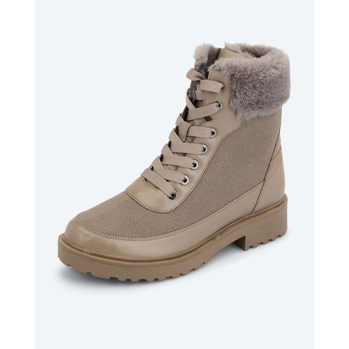 Boot mit Fell