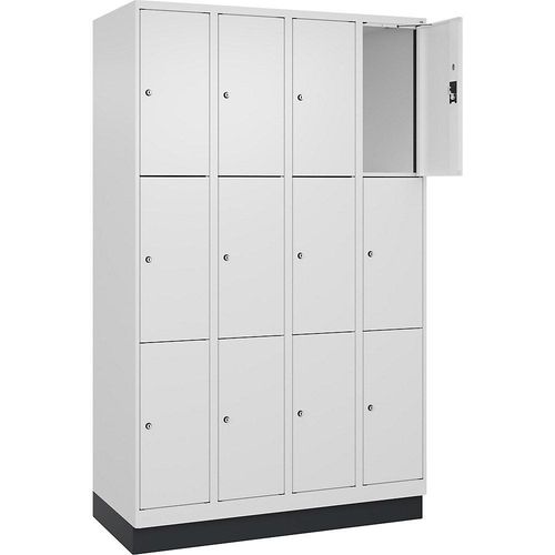 3er-Schließfachschrank Evolo PLUS, 4 Abteile, weiß, B 1200 mm, 12 Fächer, mit Bodensockel, Zylinderschloss kaiserkraft