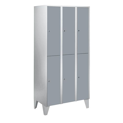 Wolf Doppelstock-Spind München, 3 Abteile, B 900 mm, lichtgrau / silbergrau, mit Füßen