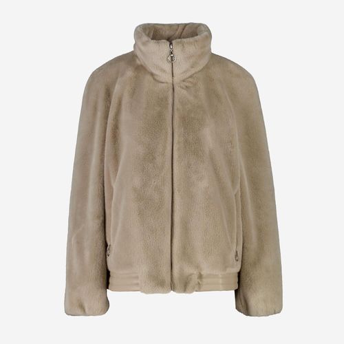 Beigefarbene Jacke aus Kunstfell