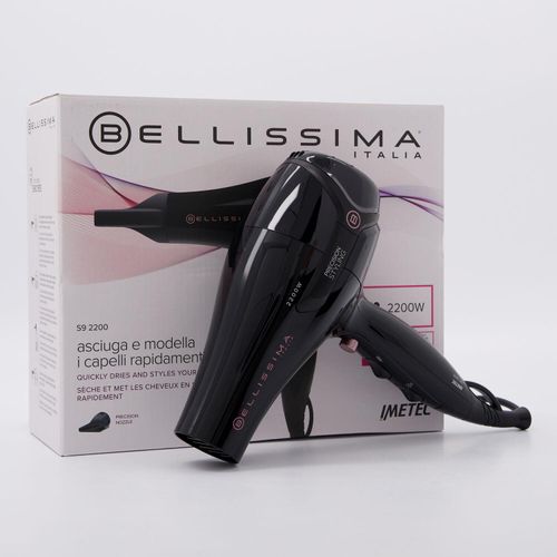 Schwarze Haartrockner mit Leistung 2200 W