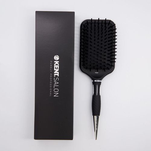 Schwarze Haarbürste mit breiten Zinken