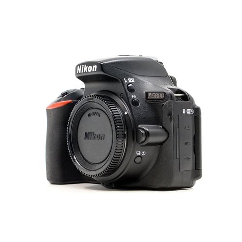 Gebraucht Nikon D5600 Zustand: Gut