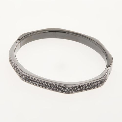 Silberfarbener Armreif