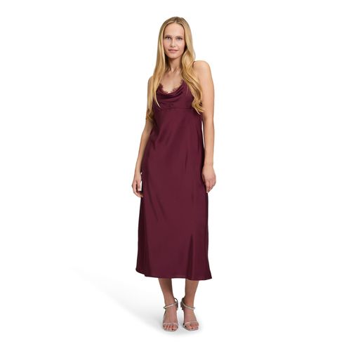 Abendkleid VERA MONT "Damen mit Spitzeneinsatz", Damen, Gr. 40, Normalgrößen, rot (deep dahlia), Obermaterial: 100% Polyester; Besatz: 70% Polyester, 30% Polyamid; Futter: 100% Polyester, figurumspielend lang, Wasserfallausschnitt, Kleider Abendkleid
