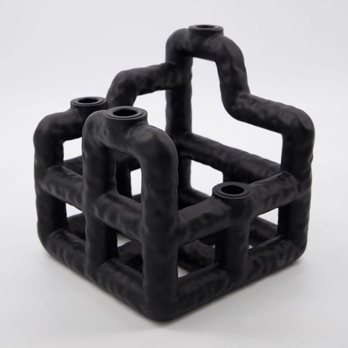 Schwarzer Kerzenhalter in Rohrform 23x21cm Image