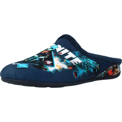 (Im)Migrationen, Beziehungen und Identitäten