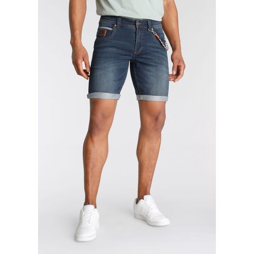 Bruno Banani Jeansshorts Set, mit Band, 2 Stk. bequemer Sitz, gerade Beinform, mit praktischen Taschen