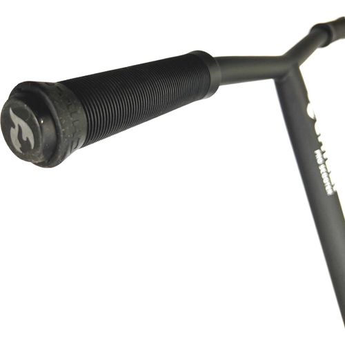 Chilli Pro Reaper Stunt-scooter LTD F26 Schwarz-neochrom + Fantic26 Sticker