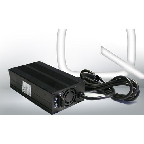 Q-Batteries BL 24-10 Ladegerät XLR-Stecker für Bleiakkus 24V - 10A Ladestrom IU0U Ladekennlinie
