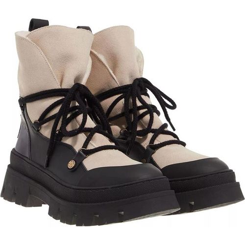 Steve Madden Fuzzy Boots Beige in Gr. 39