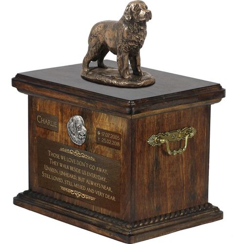 Neufundländer, Newfoundland - Eine Urne für die Asche eines Hundes, eine Urne mit einer Statue, eine personalisierte Hundeurne von der Marke Art-Dog.