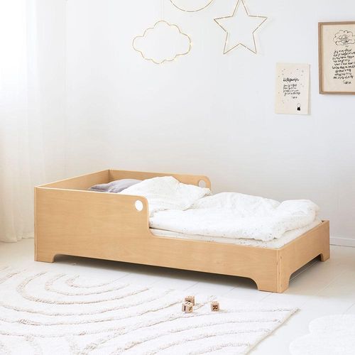 Petite Amélie Kinderbett Ellipse - Bodenbett - 70x140 cm - Natur - mit Lattenrost – fördert die Selbstständigkeit
