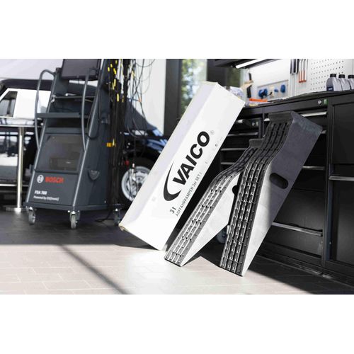 VAICO Auffahrrampe V98-65017 2x