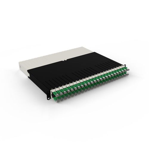 Patchbox patchbox.one Kabeleinzugssystem 8RU/STP (0,8 m) mit 24 Kassetten, Patchkabel Cat. 6a, U/FTP, PoE, Kabel grün