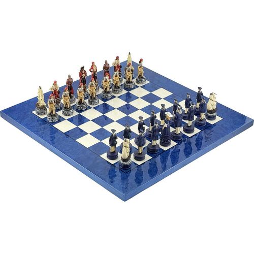 Schachset Piraten gegen Kriegsflotte mit MADRONA Schachbrett in Weiß/Blautönen, 42 cm
