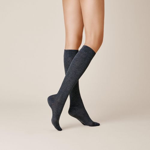 Kniestrümpfe KUNERT "FLY&CARE", Damen, Gr. 39-40, grau (anthrazitmel), Baumwollmischung, normal, Socken Kniestrümpfe, Stützwirkung, weich, elegante Optik