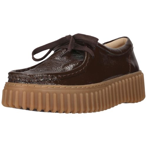 CLARKS Schnürschuhe Torhill Bee mit stromlinienförmigem Schnürdesign 5228C Dark Brown Pat 39,5