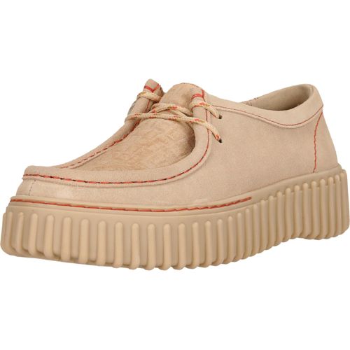 CLARKS Schuhe Torhill Bee mit markanter Ripp-Sohle 5336 Ecru Suede 41