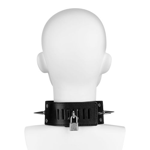 Halsband mit Killernieten