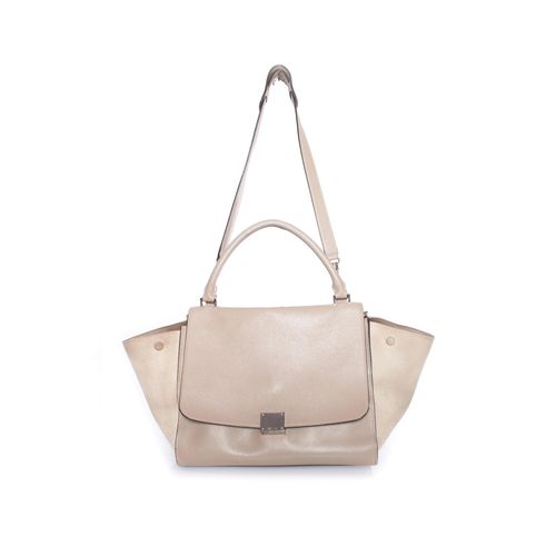 Celine Trapeze tas in beige.