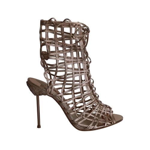 Sophia Webster Delphine Metallic Cage Vetersandalen in Goud Leer