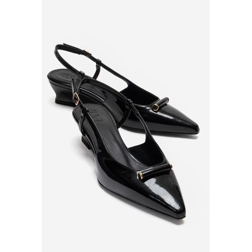 Vhea Slingback Pump
