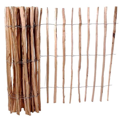 Staketenzaun aus Kastanie, 90 cm hoch, 460 cm lang mit einem Abstand von ca. 8,5 cm - Naturzaun