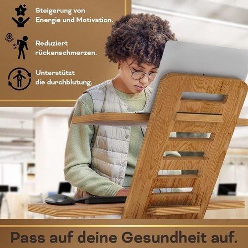 Büroarbeitsplatz aus Eichenholz mit Höhenverstellung in Braun.