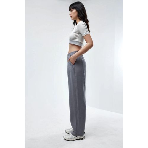 Weite gefaltete Hose