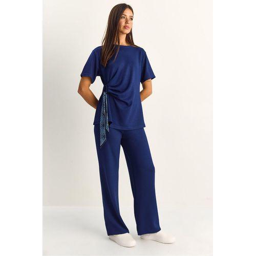 T-shirt en Broek Set van Twee Stukken met Accessoire Detail