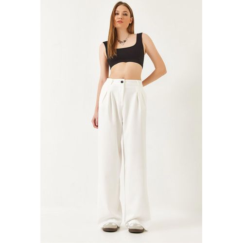 Weite gefaltete Hose
