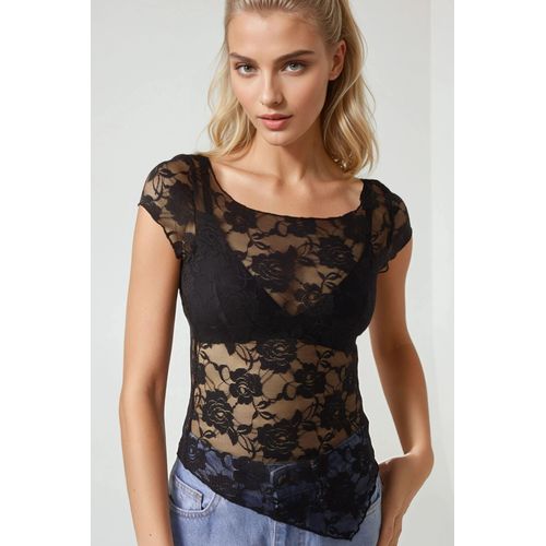 Floral Lace Crop Top Pika Collectie
