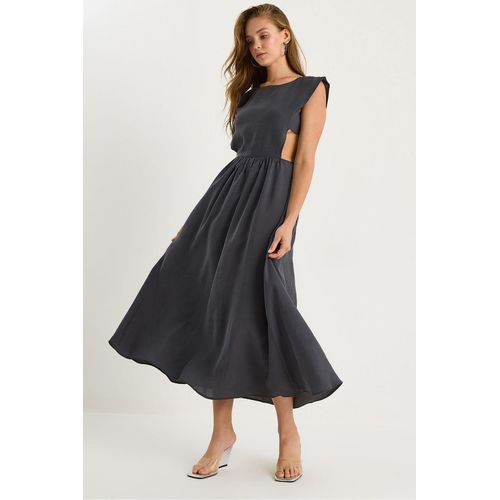 Ausschnitt Detailiertes Midi-Kleid
