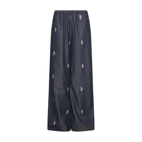 Samira-Hose