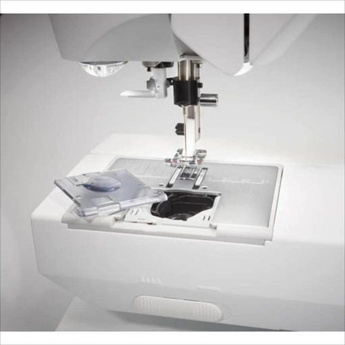 Husqvarna Viking Nähmaschine Opal 670, 200 mm Nähfläche, 3 Zoll Touchscreen, 200+ Stiche
